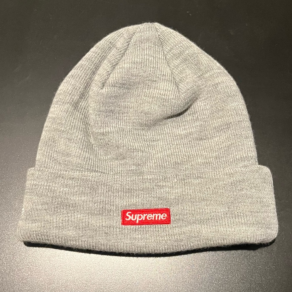 ICONIC Supreme mini box logo 2 sided beanie